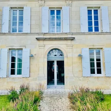 De Charme Au Milieu Des Vignes * Saint-Aubin-de-Blaye
